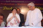 Lata Mangeshkar, Javed Akhtar at Javed Akhtar_s Bestsellin_g Book Tarkash Launched in Marathi on 19th May 20 (59).JPG